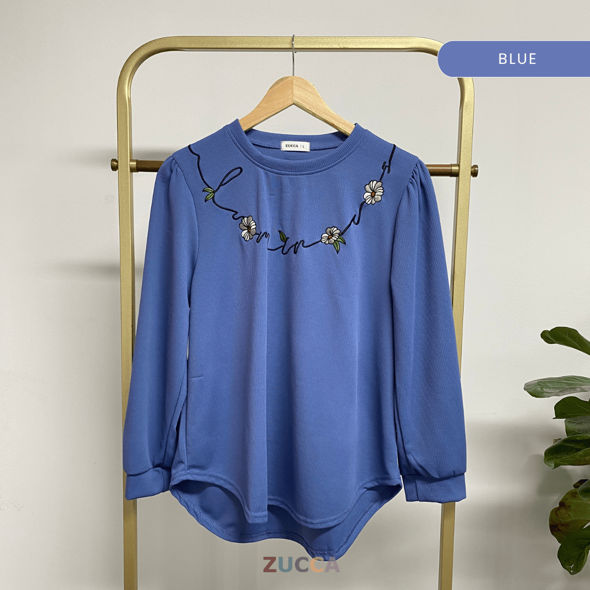 ZUCCA ADISA CASUAL BLOUSE WITH EMBROIDERY DESIGN - DM140