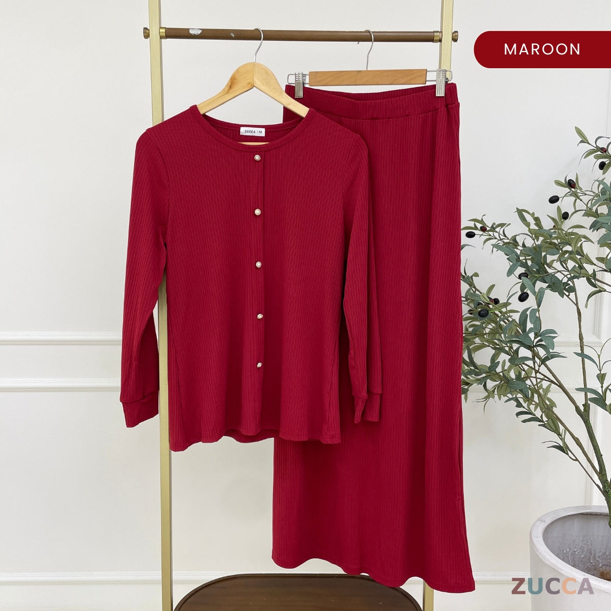 ZUCCA ANNIE WOMEN SET RIB KNIT BLOUSE AND SKIRT  - MA004