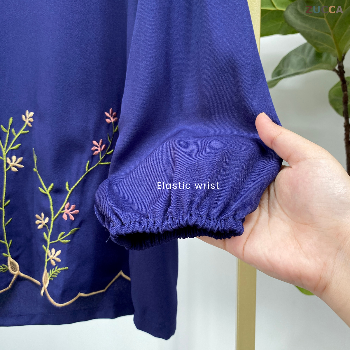 ZUCCA NOLAN FLORAL EMBROIDERED PUFF BLOUSE - MA036