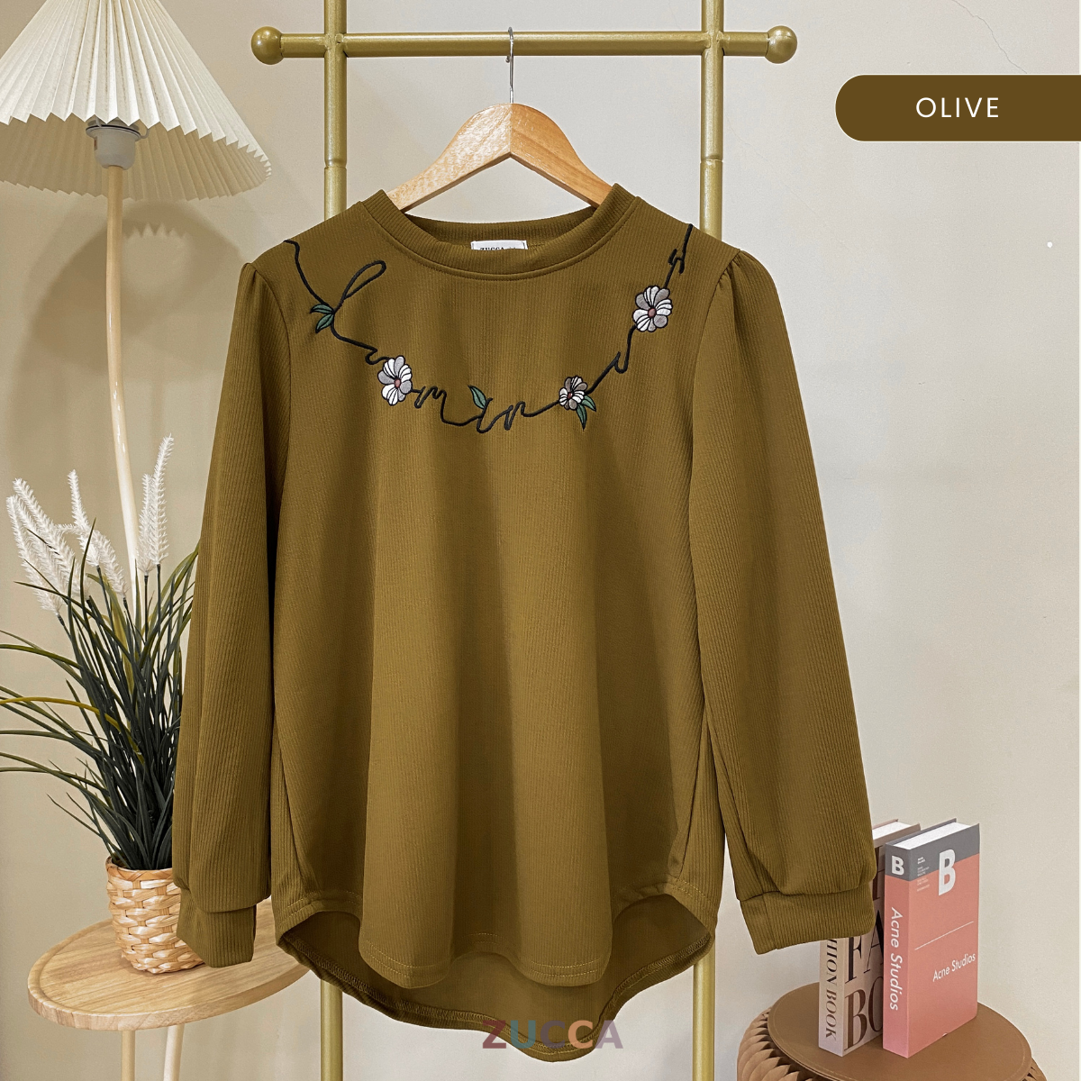 ZUCCA ADISA CASUAL BLOUSE WITH EMBROIDERY DESIGN - DM140
