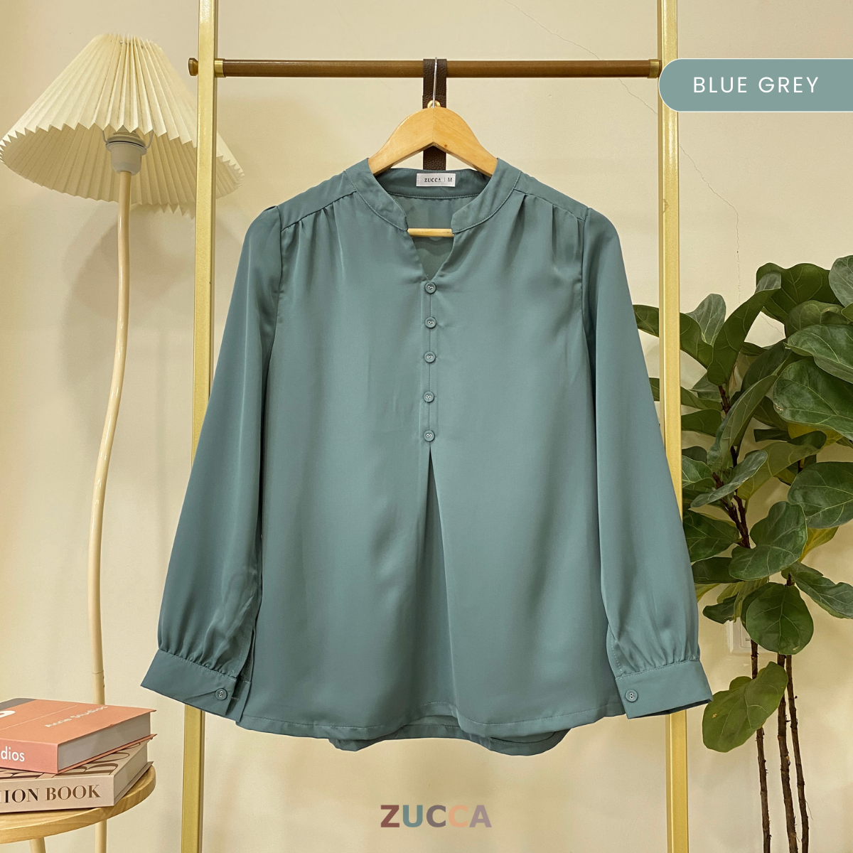 ZUCCA KELRA BLOUSE BAHU BERLIPAT DENGAN LEHER V-PLAKET - MA015
