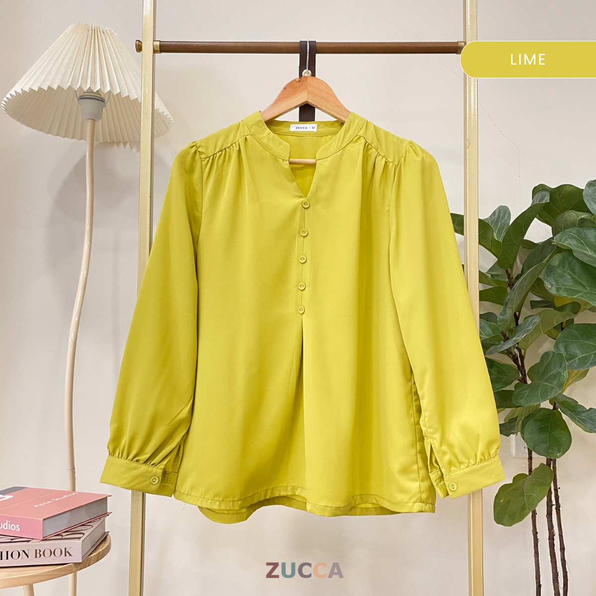 ZUCCA KELRA BLOUSE BAHU BERLIPAT DENGAN LEHER V-PLAKET - MA015