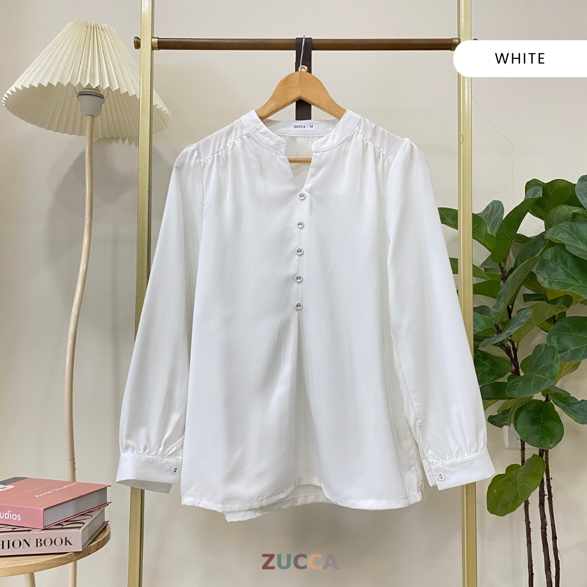 ZUCCA KELRA BLOUSE BAHU BERLIPAT DENGAN LEHER V-PLAKET - MA015